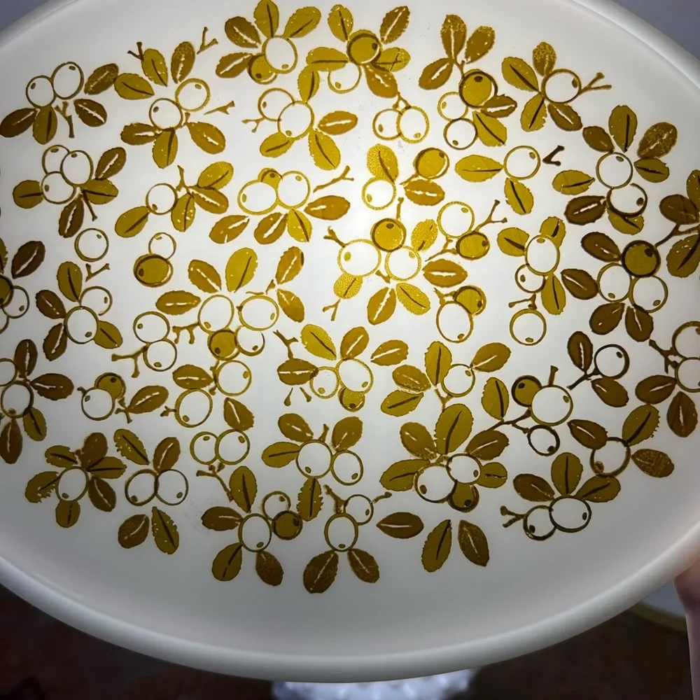 Verde Divided Casserole - Picture 4 of 7